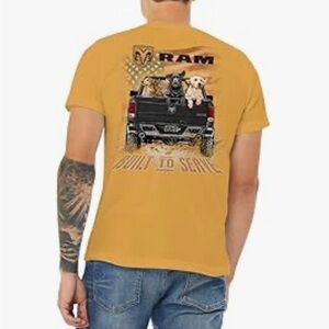 RAM Trucks Built to Serve Graphic Tee Dogs Pickup T-Shirt Mustard Gold Large